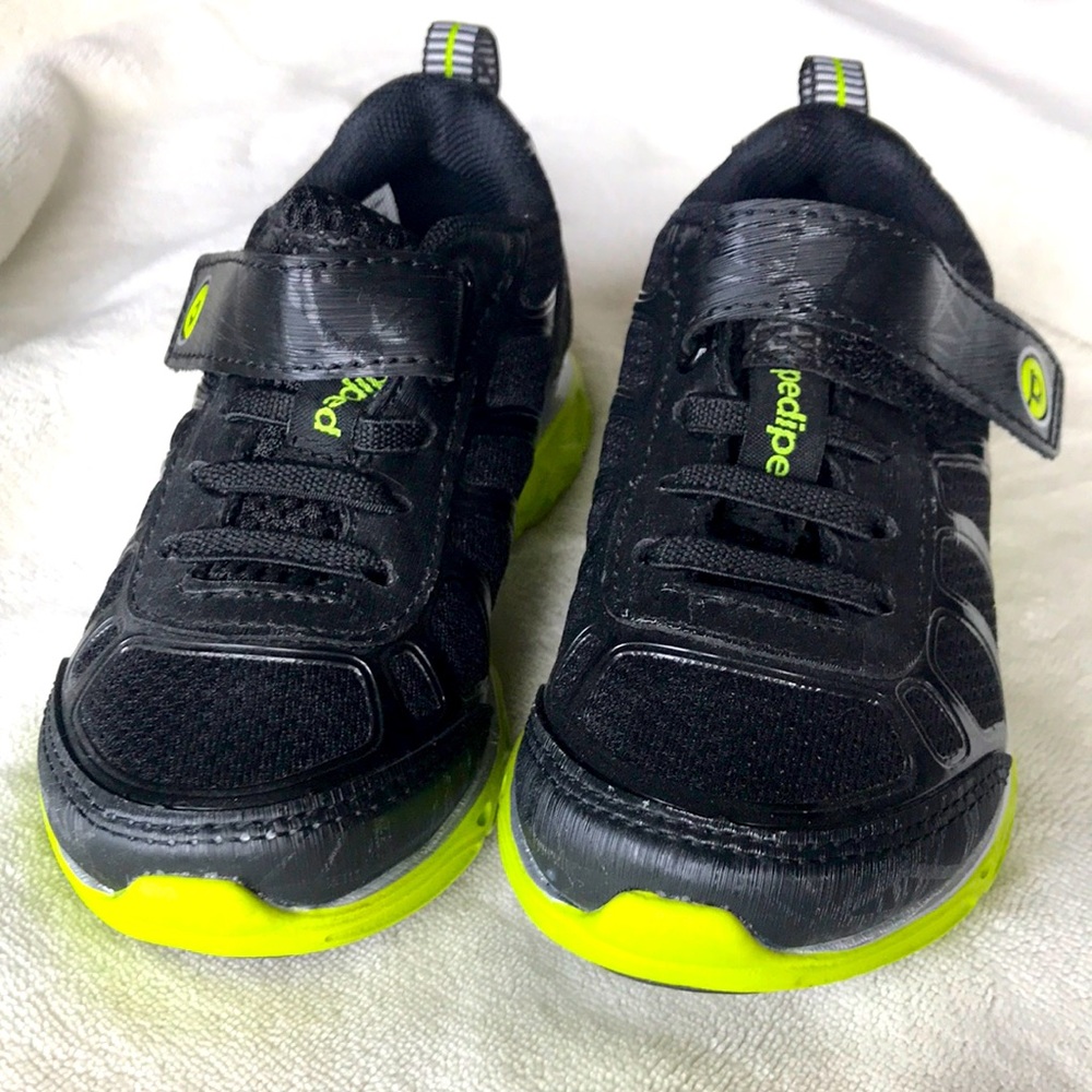 Pediped NWOT shoes size 24 (US 7.5-8 Toddler)